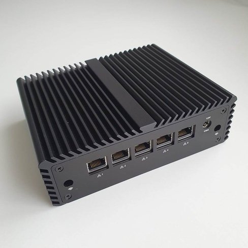 Firewall/Server Rack 1U Core I5 2520M - 8 LAN, Pfsense/OPNsense, 8GB RAM/64GB SSD